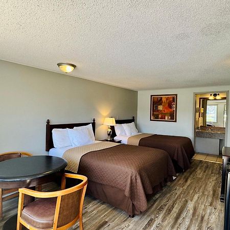 Knights Inn Bridgeport Frankenmuth Bagian luar foto