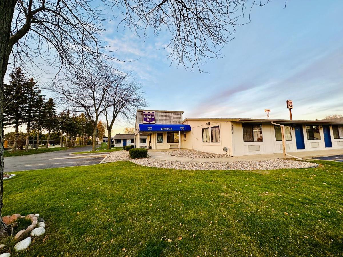 Knights Inn Bridgeport Frankenmuth Bagian luar foto