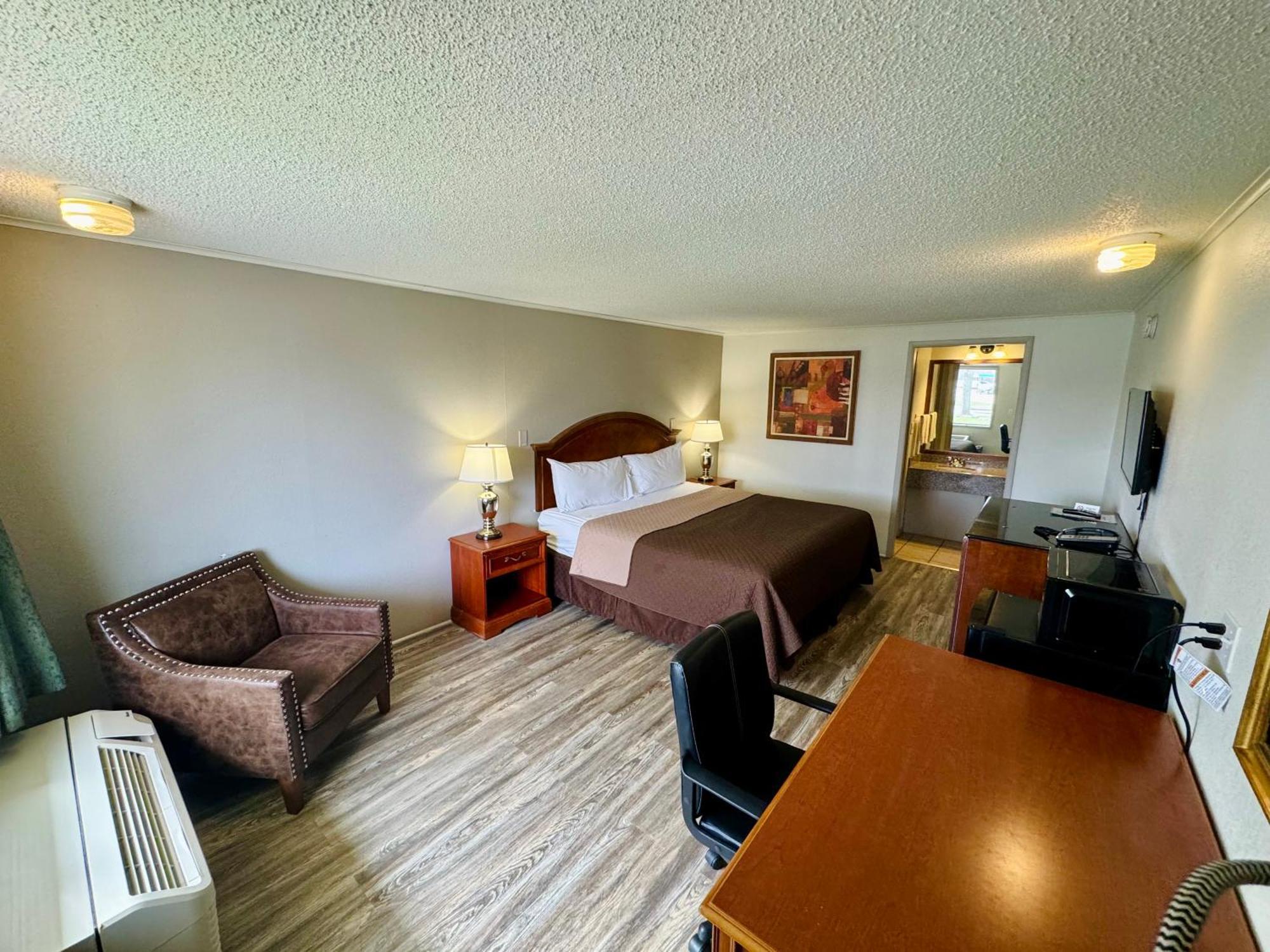 Knights Inn Bridgeport Frankenmuth Bagian luar foto